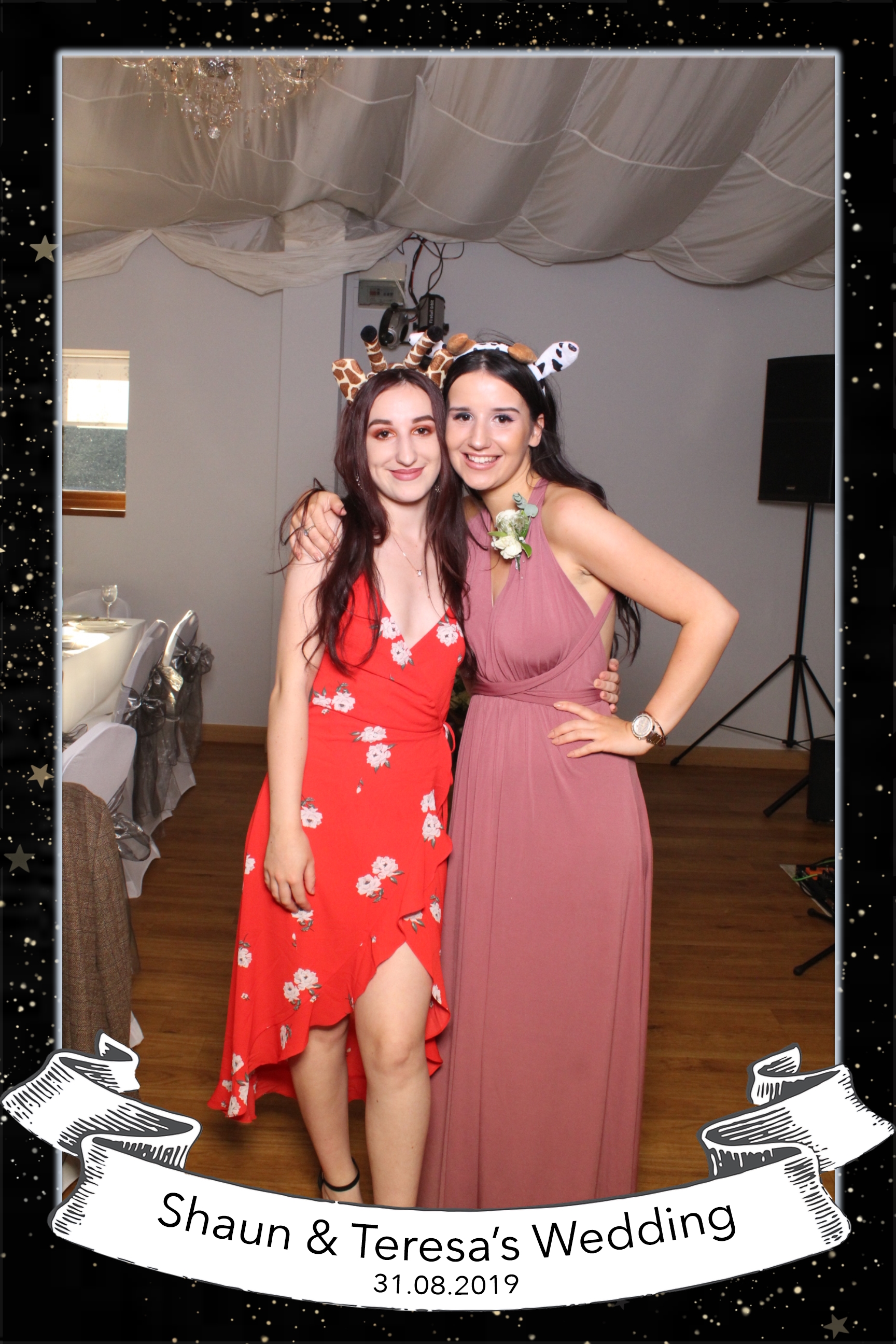 Sean and Teresa | View more photos from the event at images.mobile-photo-booth.com/u/MobilePhotoBoothUK/Sean-and-Teresa
